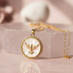 Colar Medalha Divino Espirito Santo