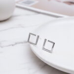 Brinco Minimal Ródio