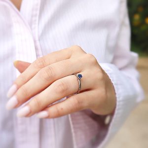 Anel Solitário Azul Royal