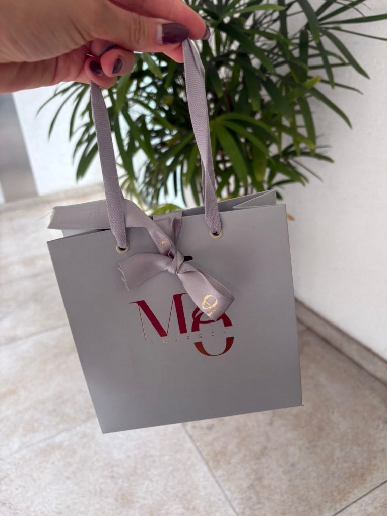 Imagem #1 de Camila Castelli