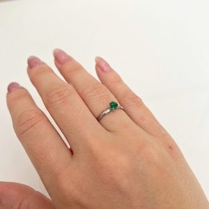 Anel Solitário Esmeralda
